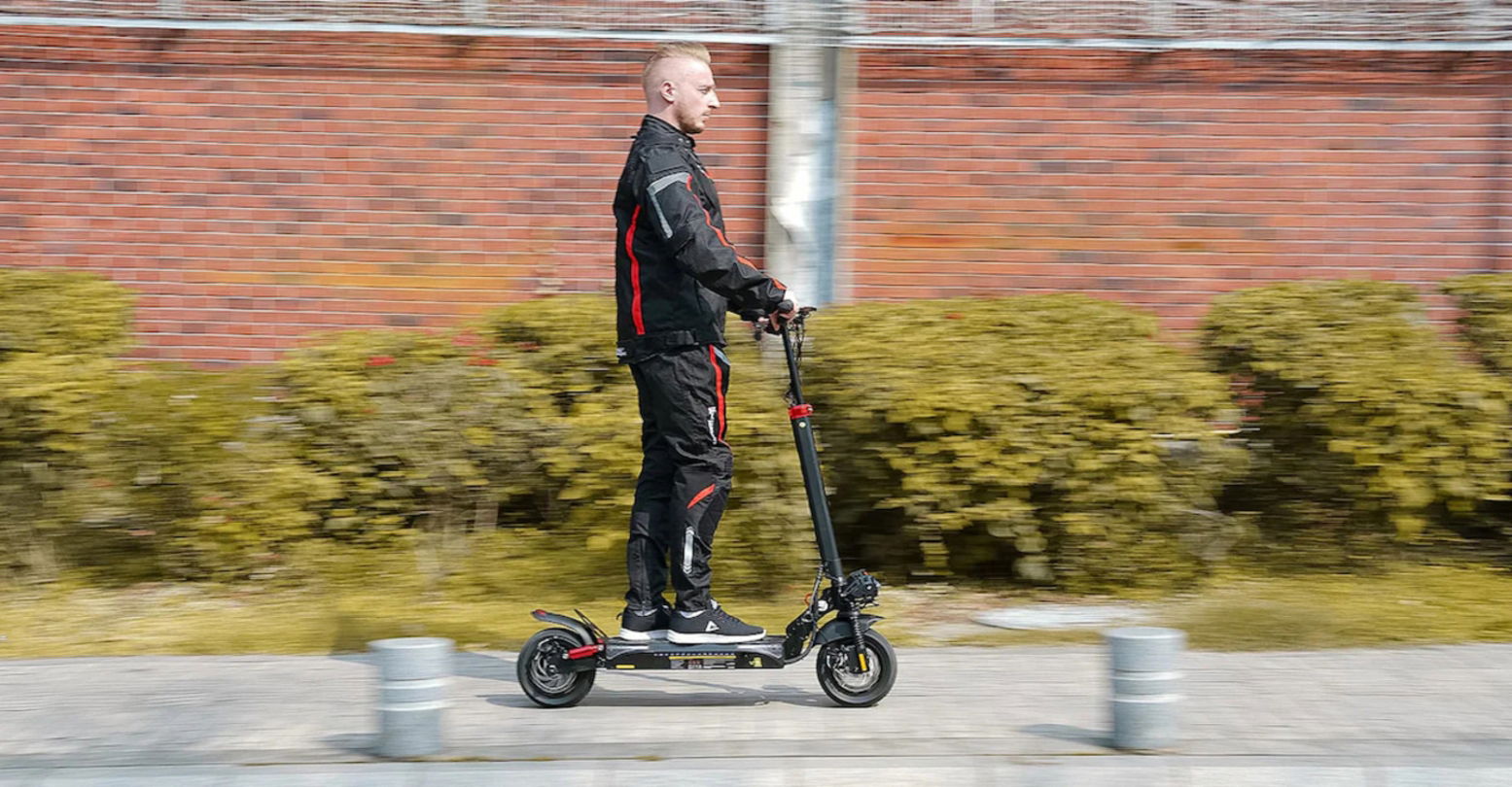 Aprovecha el gran descuento que tiene este patinete eléctrico en AliExpress