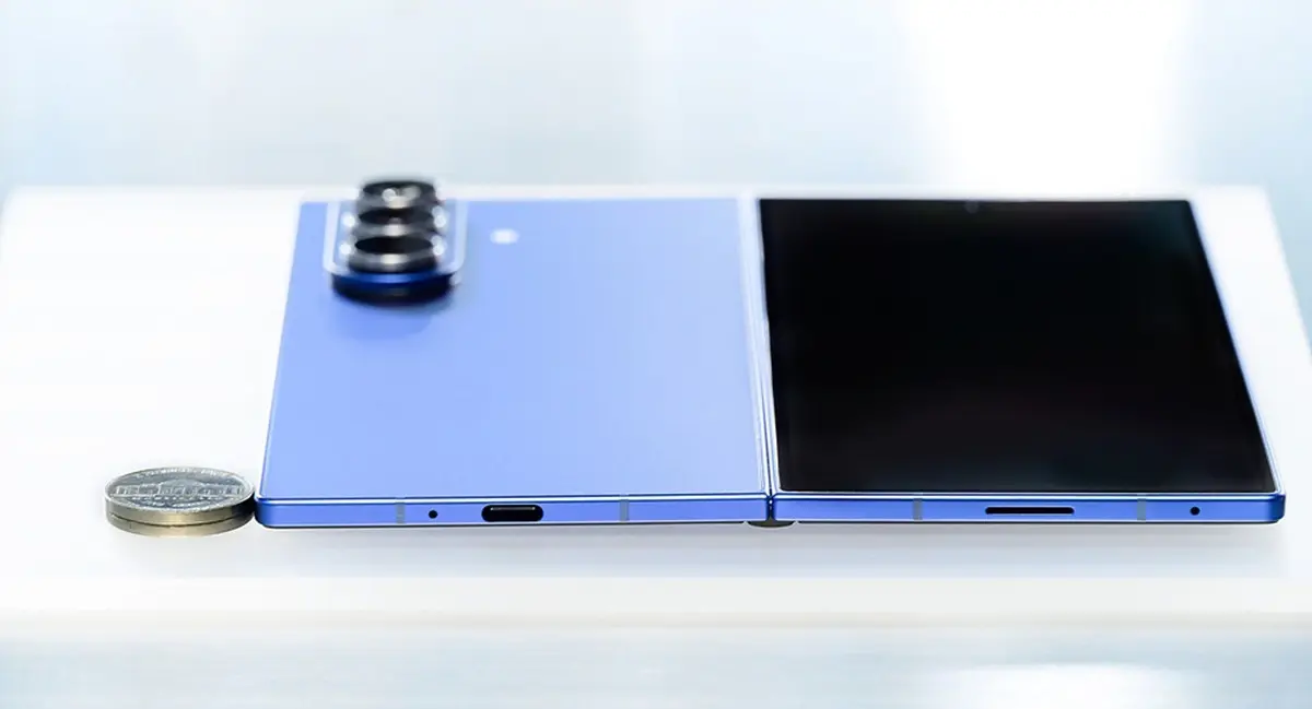 que tan delgado fino es el Samsung Galaxy Z Fold7
