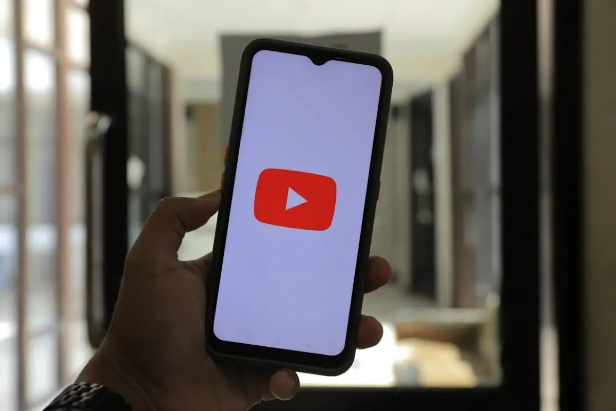 Youtube-on-phone