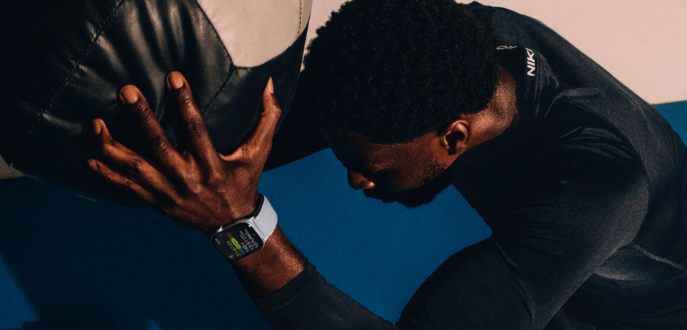 Modelo de Apple Watch Series 10 en color aluminio, usado como imagen de recurso para ilustrar la gama de productos