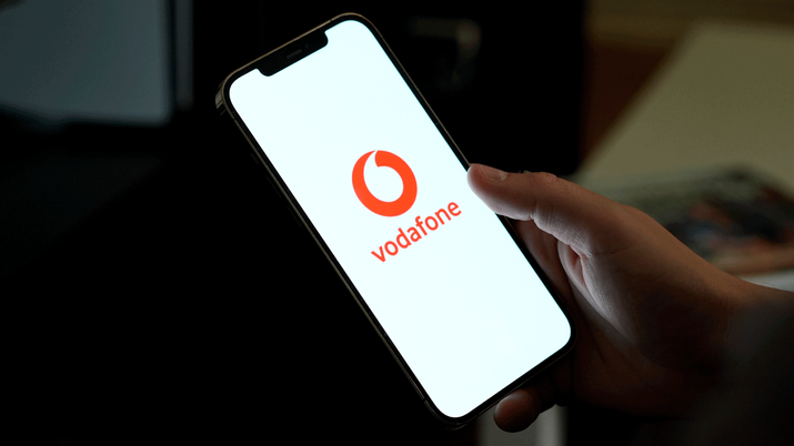 logo de Vodafone en un móvil