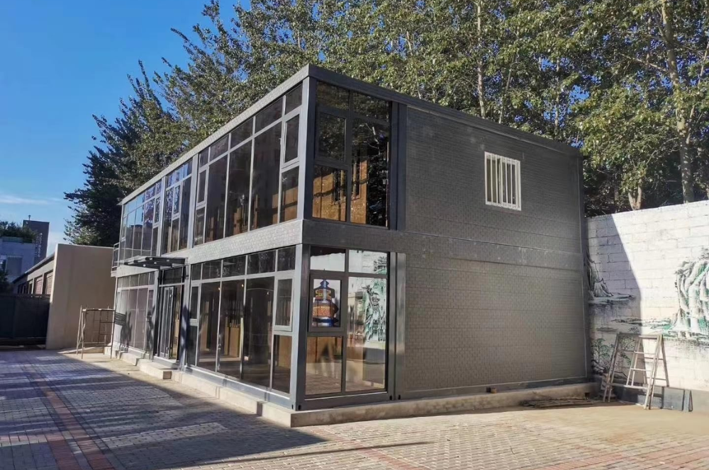 imagen de una casa prefabricada anunciada en Amazon