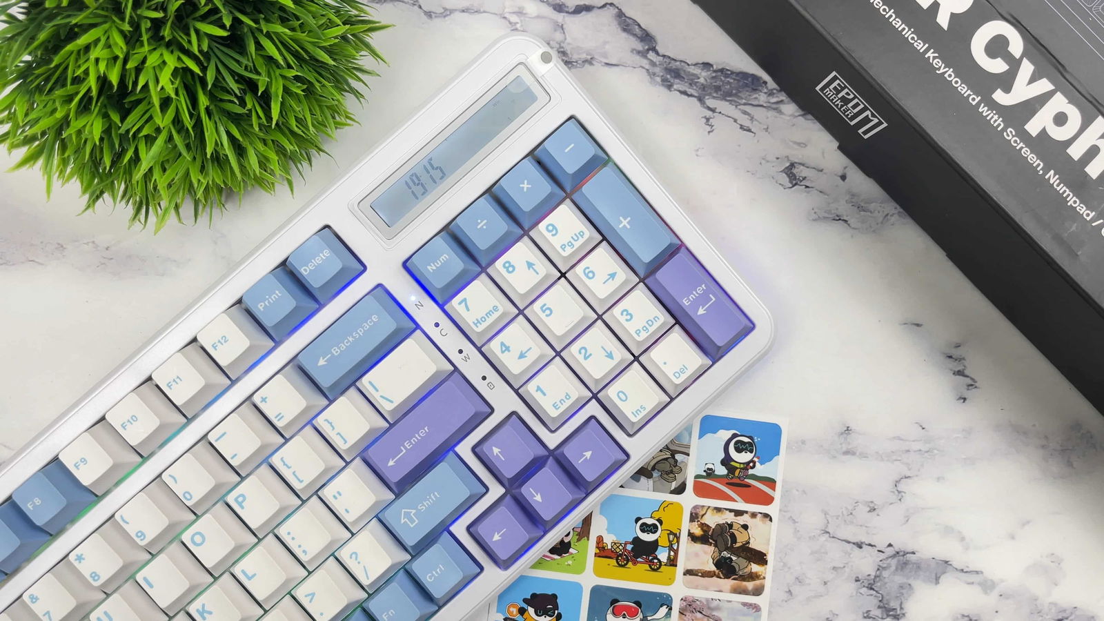 Aprovecha el descuento que tiene AliExpress para este estupendo teclado mecánico de EPOMAKER