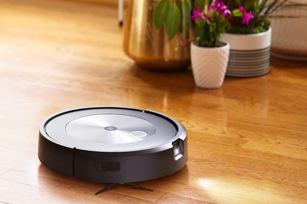 Roomba j7+ iRobot