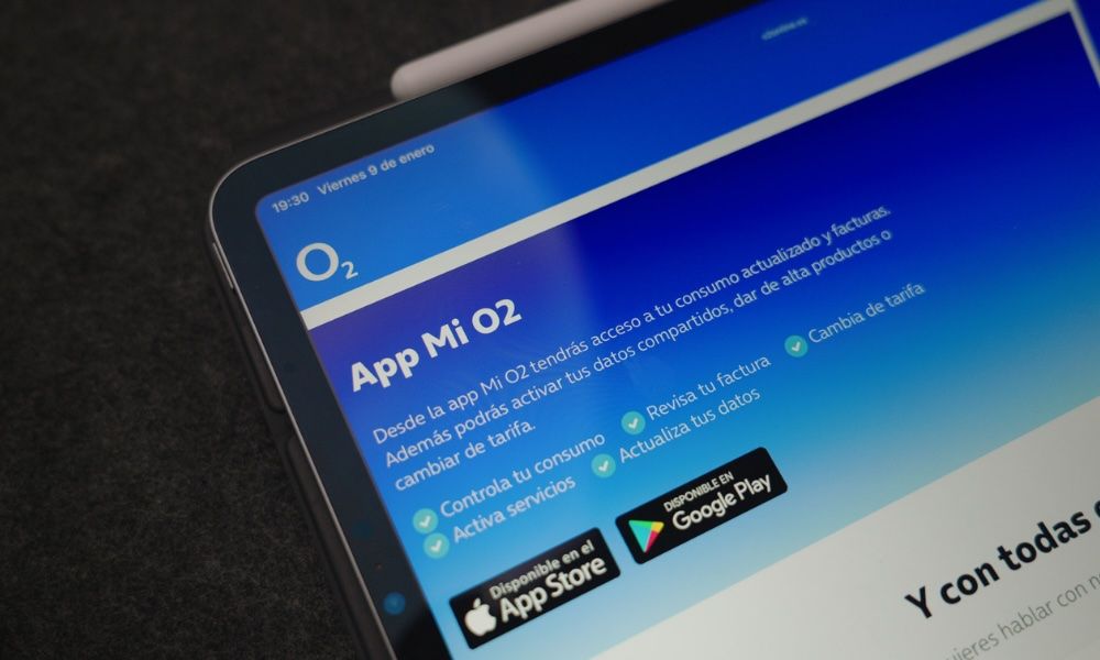 Una tablet con la web de O2