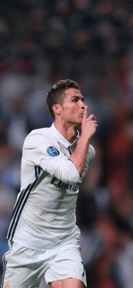 Fondo de pantalla para moviles de Cristiano Ronaldo mandando a callar