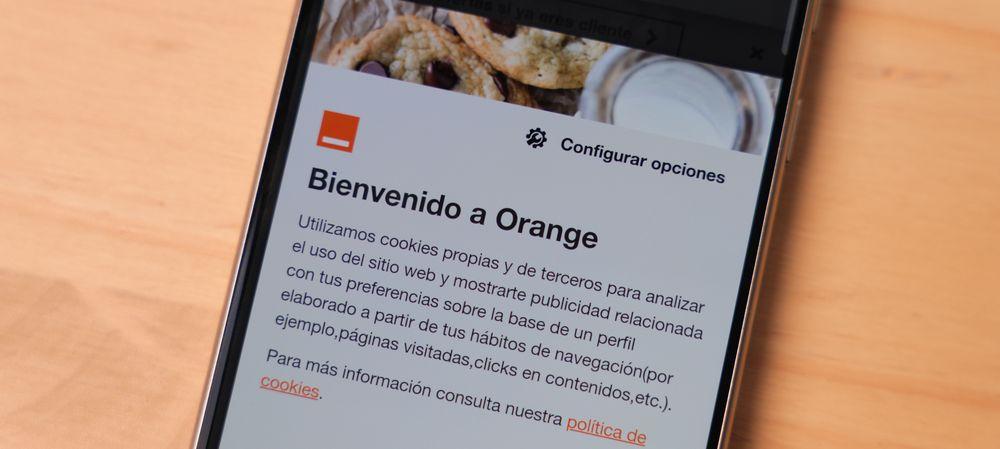 Un móvil con el mensaje de bienvenida de Orange